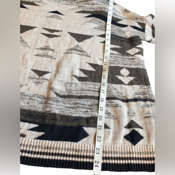 American Eagle Outfitters Aztec Print Hooded Pullover Sweater Size Small - Picture 5 of 9